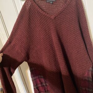 Signature Studio Maroon Knit Top